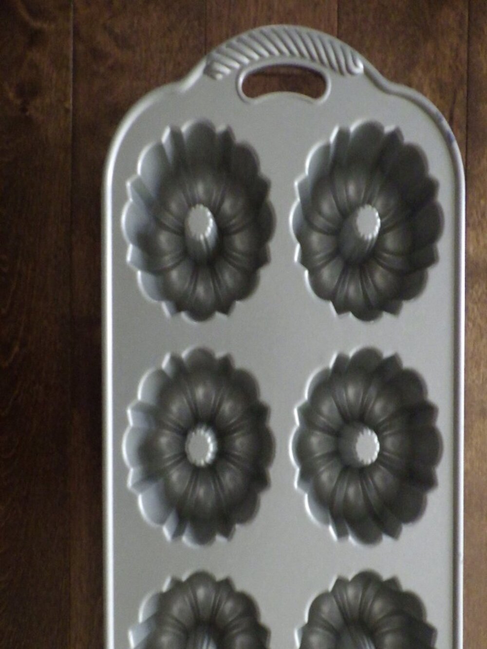 Nordic Ware 65th Anniversary Bundt Tray Non-Stick Aluminum Pan 5 cup / 1.2L
